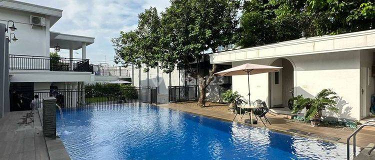 Rumah Mewah Lokasi Premium, Lt. 1,162 M2, Harga 32,5 M! 1