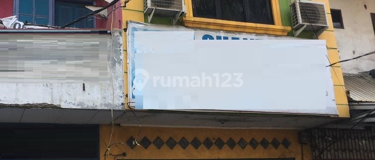 Shop house on South Peta Street, West Jakarta 1