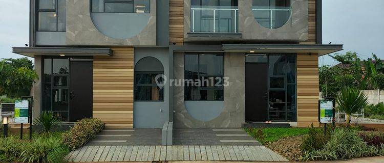 Rumah Brand New 2 Lantai di Golden Kencana Curug Tangerang 1