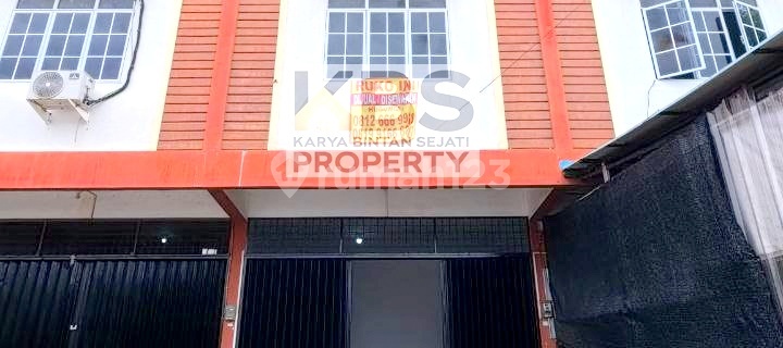 3-Story Shophouse for Sale - Daeng Celak Street, Tanjungpinang 1