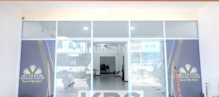 FOR RENT: 3-STORY SHOPHOUSE TYPE 215/82 - JL. GATOT SUBROTO, TANJUNGPINANG 1
