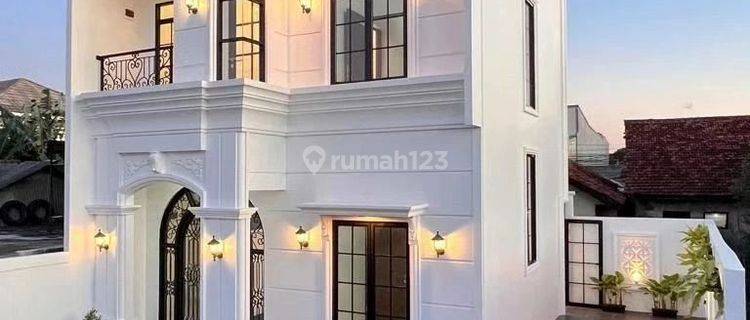 Rumah Townhouse Mewah 3 Lantai di jalan utama Kahfi ujung 1