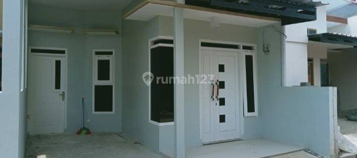 Rumah 2 Lantai Harga 1 Lantai Dekat Stasiun Dan Jalan Tol  1