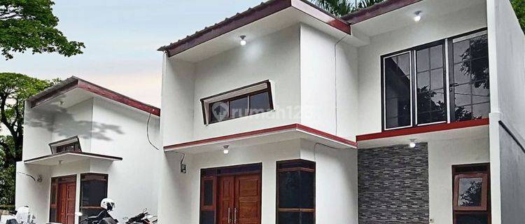 Rumah dijual 2 lantai 3 kamar tidur, dekat ke Tol Sawangan Depok  1