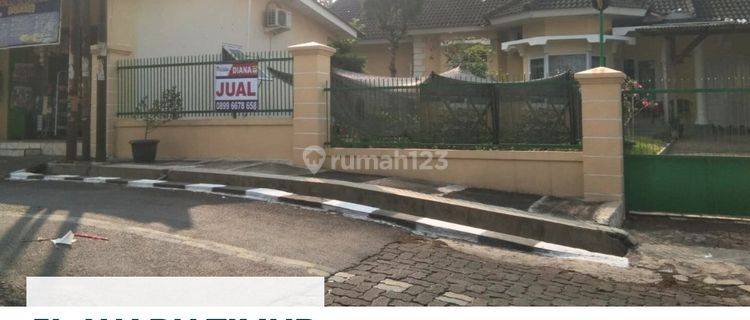 Dijual Rumah di Jl. Waru Timur, Banyumanik 1