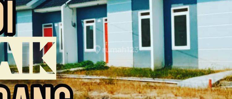 Rumah subsudi dekat jalan raya dan gerbang tol 1