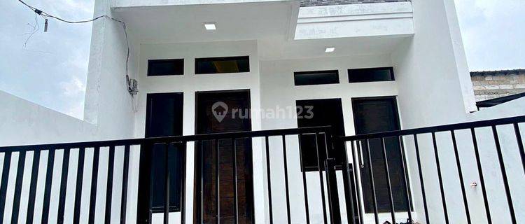 Jual Rumah Baru 2 Lantai Gandaria Strategis 1