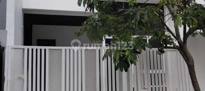 Brand New House Kelapa Gading 2.5 floors 3.2 M 1