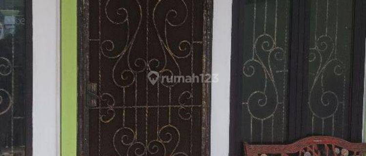 sewa rumah 2 lantai minimalis di taman palem lestari cengkareng  1