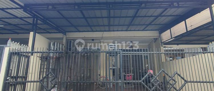 For Sale 2 1/4 Story House in Citra Garden, Negotiable Price, Good Location 1