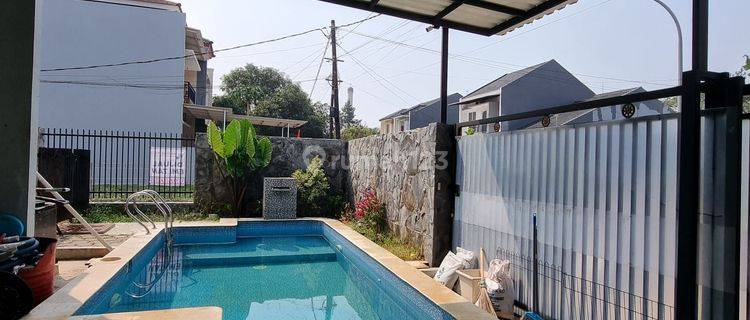 Rumah Hook 8x20 Fully Furnished Ada Kolam Renang Dan Jacuzzi di Citra Raya 1