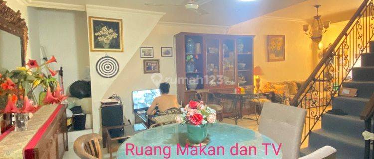 Dijual Rumah Asri siap huni Bagus di jelambar 2 Lantai 1