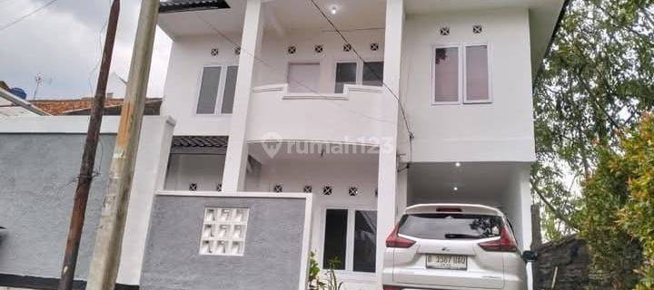 Rumah Terawat 2 Lantai Dalam Komplek Sariwangi Bandung 1