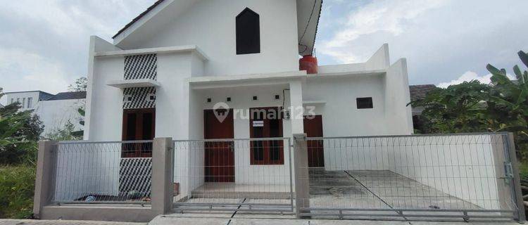 Rumah Baru Siap Huni Lokasi Strategis Dekat Kampus UIN  1