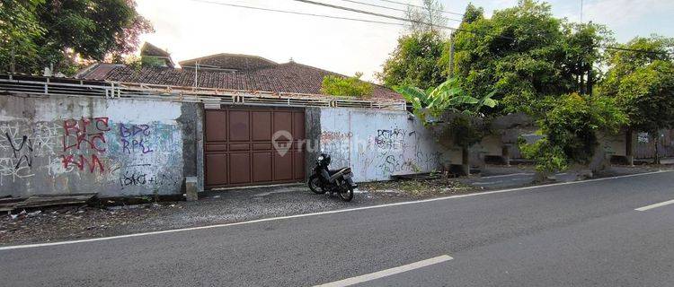 Rumah Strategis Pinggir Jalan Besar Manahan Cocok Untuk Kantor 1