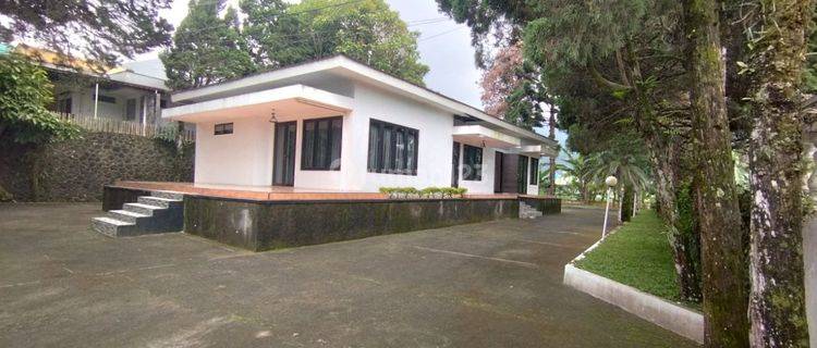 Villa di Kawasan Wisata Tawangmangu Lokasi Strategis 1