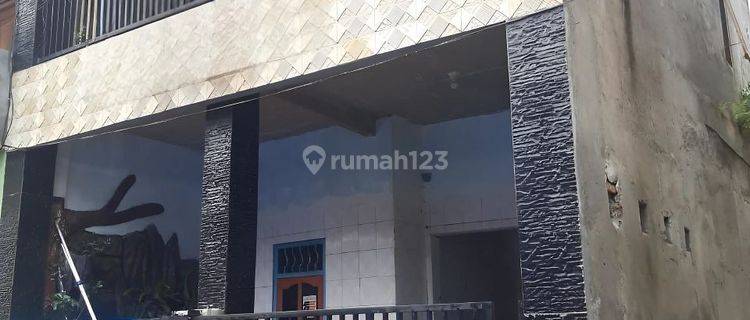 Rumah Murah 2 Lantai Dekat Masjid Zayed  1