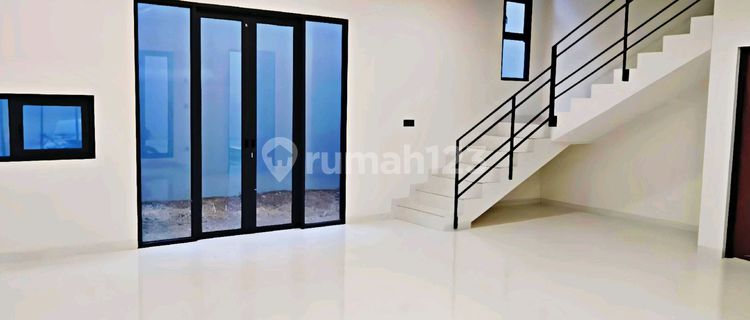 Exclusive Cluster In Pondok Hijau Bandung - New Minimalist Modern Building Ready to Occupy 1