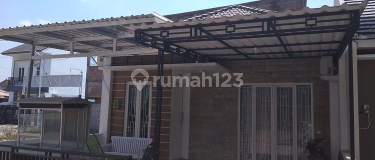 Nice Downtown House on Tambak Boyo Street 1