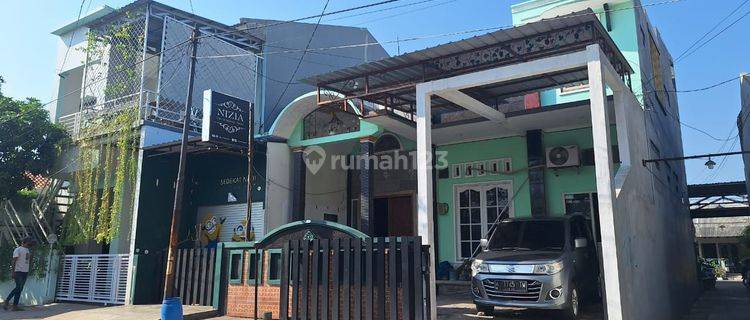 Jual Rumah Siap Pakai di Jalan Satrio Wibowo 1