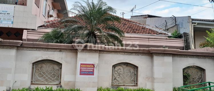 Dijual Rumah Besar Di Tengah Kota 2 Lantai 1