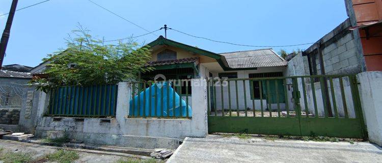 Rumah Dengan 1 Lantai  Rumah Bagus SHM - Sertifikat Hak Milik di Perumahan bumi wonorejo gondangrejo karanganyar   , Karanganyar 1