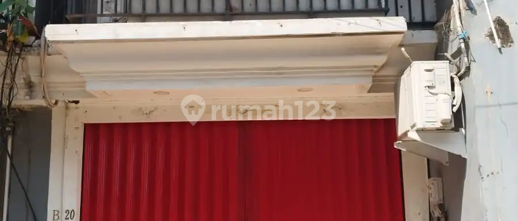 Shop House for Rent, Strategic Location 1