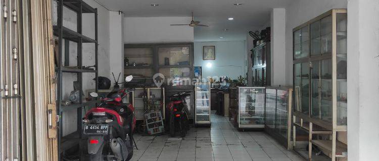 Ruko Dijual Cepat Lokasi Ramai 1