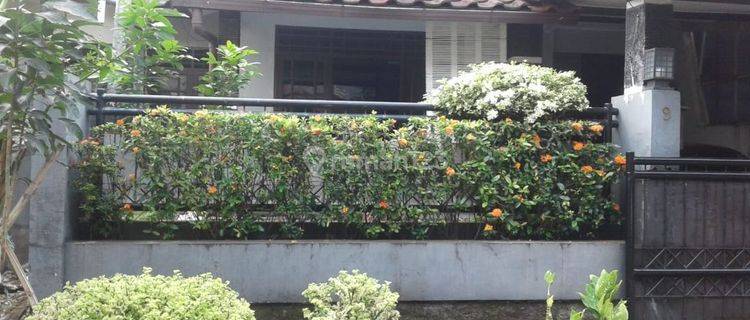 Rumah cantik siap huni lokasi strategis di taman yasmin 1