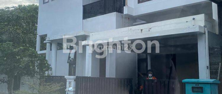 RUMAH TENGAH KOTA BERNUANSA MINIMALIS ELEGAN LOKASI BALIKPAPAN BARU AMAN NYAMAN HARGA NEGO 1