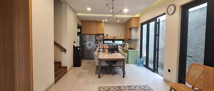 Rumah Bagus Di Mahagoni Park Graha Raya Bintaro Jaya 1