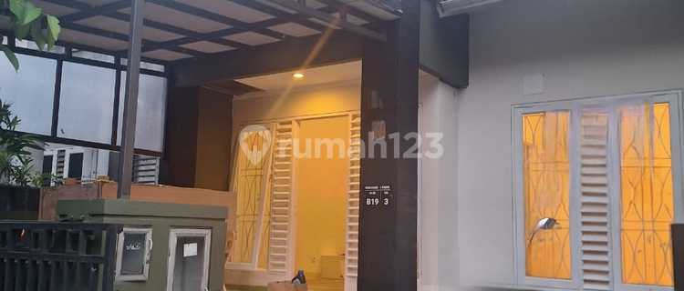 Nice House in Mahagoni Park Graha Raya Bintaro Jaya 1