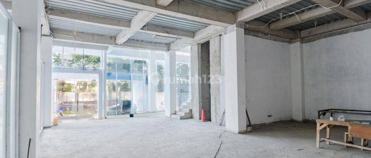 Dijuak Gedung Brand New 5 Lantai Siap Pakai 1