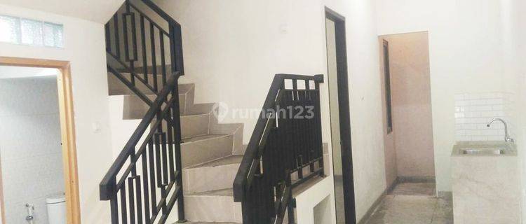 Dijual Rumah Bagus 2 Lantai di Poris Tangerang 1