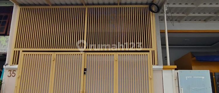 Jarang Ada Rumah Semi Furnished 3 Lantai di Tanjung Duren Jakarta Barat Jual Cepat 1