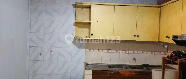 Dijual Rumah Siap Huni di Tomang 1