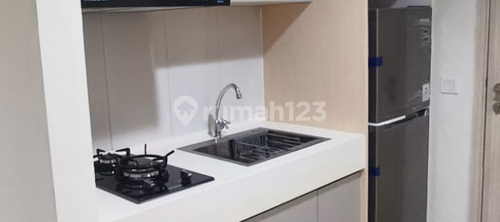 2 BR Furnished Apartment in Orange County Tower Glendale 1