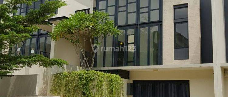 Rumah Mewah hadap Selatan 3lt di Lancewood Navapark BSD City 1