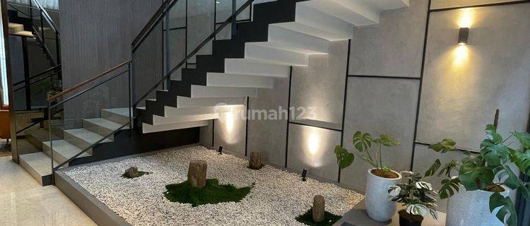 Rumah Mewah Modern Minimalis Cluster Lyndon Navapark Bsd Ada Kolam Renang Private Lift 1