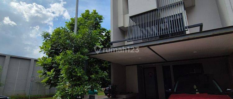 Disewakan Rumah di BSD Serpong Tangerang 1