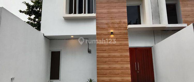 Rumah Syariah 2 Lantai di dalam Cluster Jatiasih 1