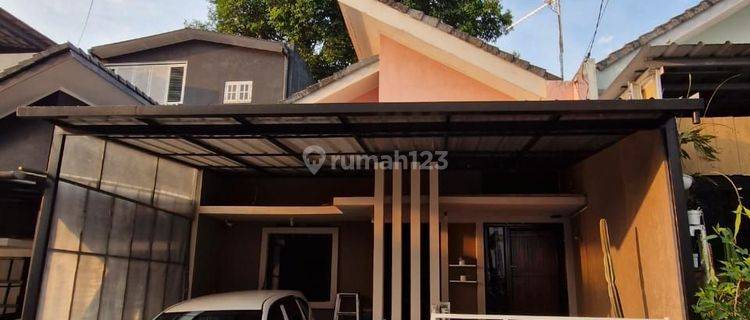 Rumah Minimalis Modern Cluster Griya Cihanjuang 1