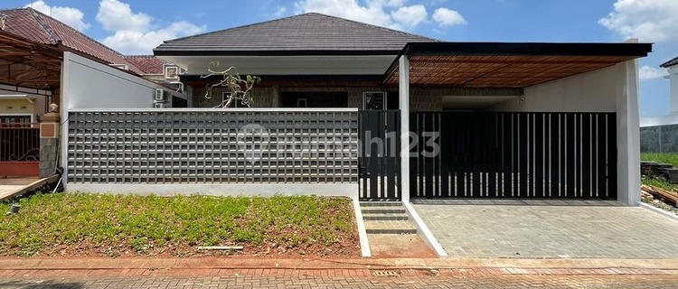 Rumah Cluster Eksklusif Full Furnished di Puri Arga Golf 1