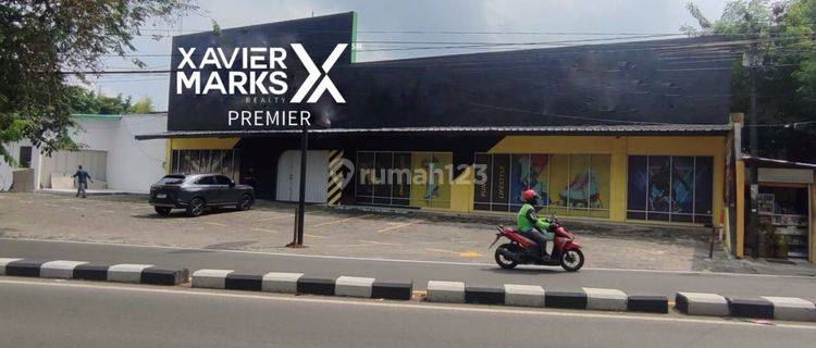 Ruang Usaha Dengan Lokasi Premium Di Poros Jl. Ring Road Utara Yogyakarta Dn978  1