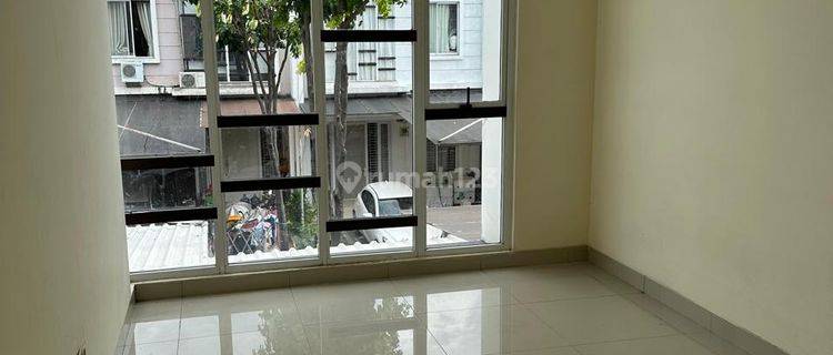 Rumah Sangat Bagus 4+1 Murah Bangettt 1