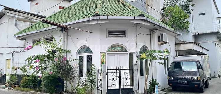 Rumah Hook Siap Huni Lokasi Strategis di Gembong Kapasan Surabaya 1