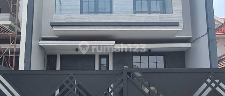 Rumah Baru Gress Lokasi Strategis di Manyar Kertoadi Sukolilo Surabaya 1