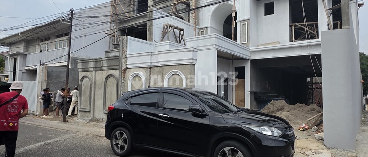 Sell Modern Classic House in Tebet Near Patra Kuningan South Jakarta 1