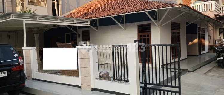Disewakan Rumah Luas 220 Agus Salim Bekasi Timur 1