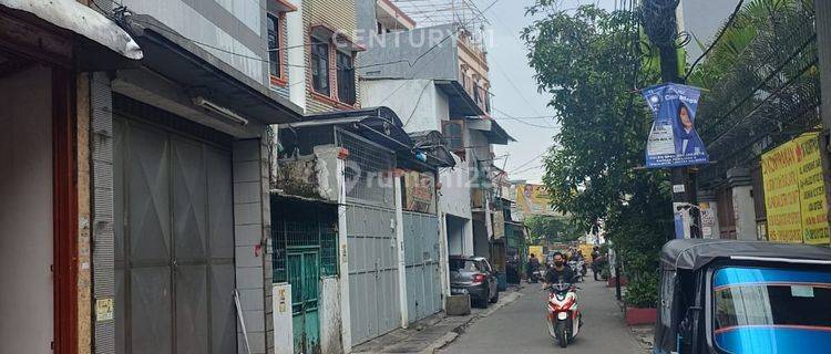 Ruko 2 Lantai Siap Pakai Daerah Jembatan 5 Tambora Jakarta Barat 1